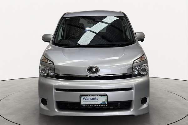 2013 Toyota Voxy