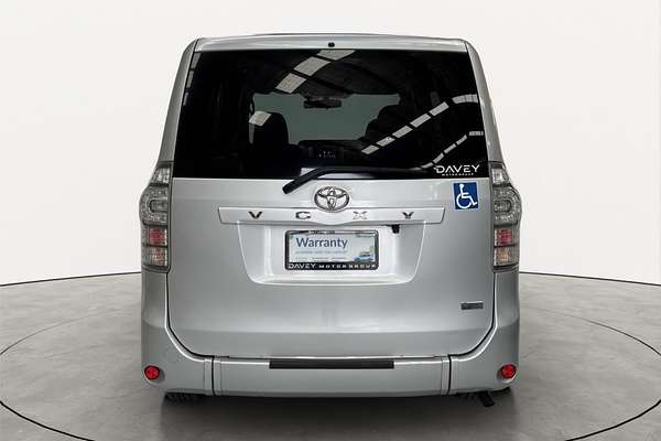 2013 Toyota Voxy