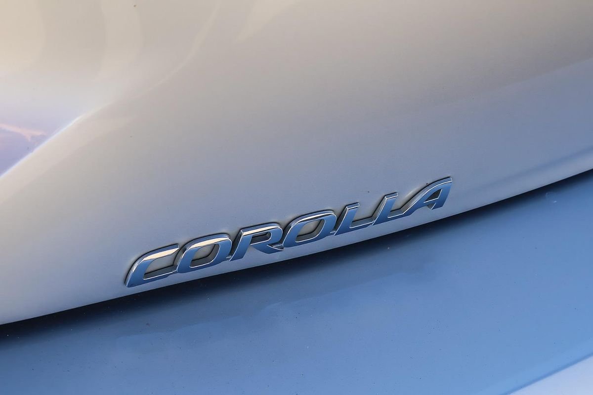 2022 Toyota Corolla Ascent Sport Hybrid ZWE211R