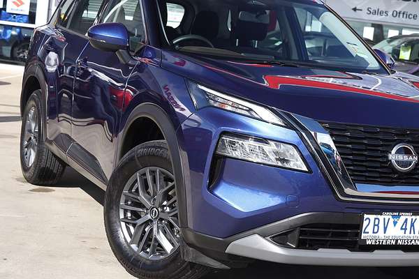2025 Nissan X-TRAIL ST T33