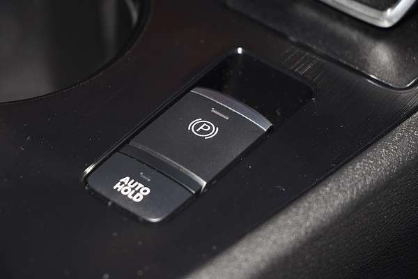 2025 Nissan X-TRAIL ST T33