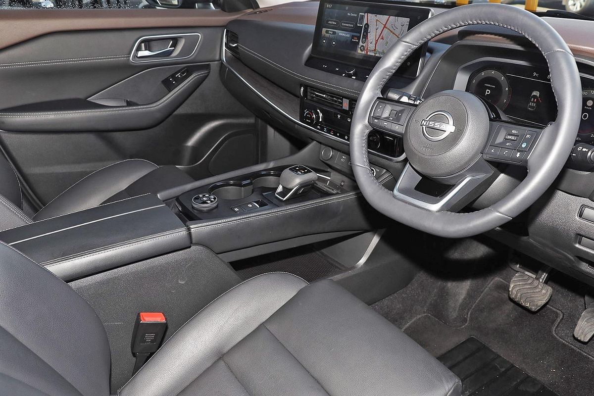 2025 Nissan X-TRAIL ST-L T33