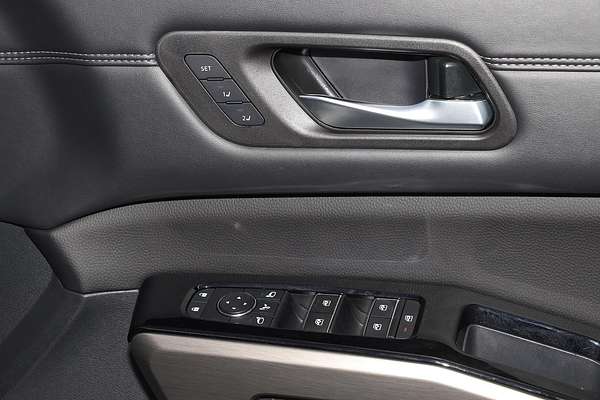 2023 Nissan Pathfinder Ti-L R53