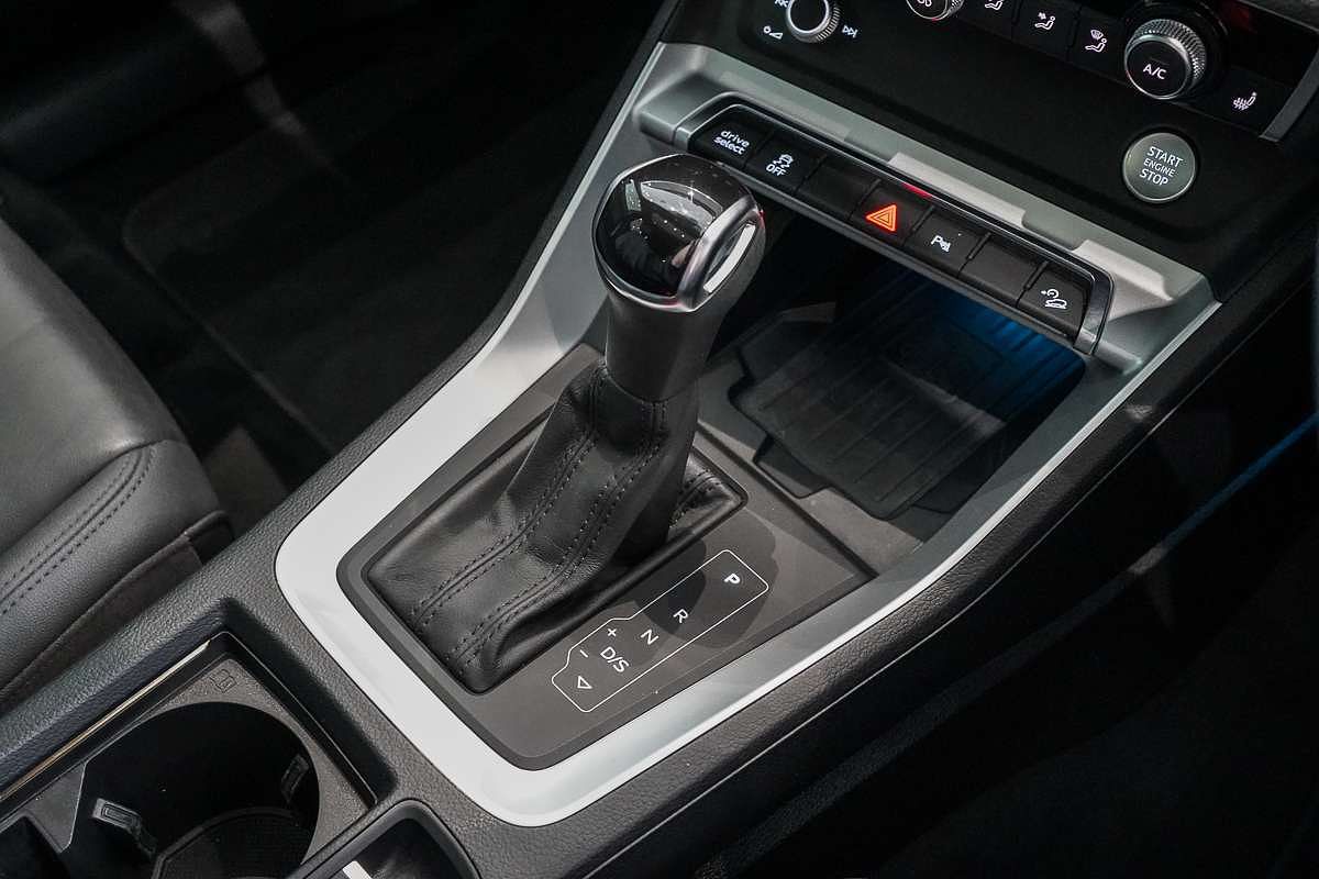 2020 Audi Q3 35 TFSI S line F3