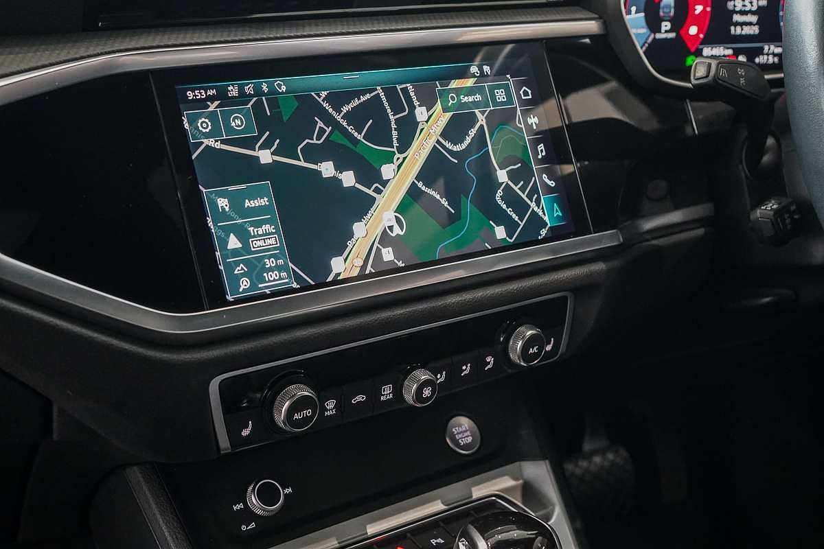 2020 Audi Q3 35 TFSI S line F3