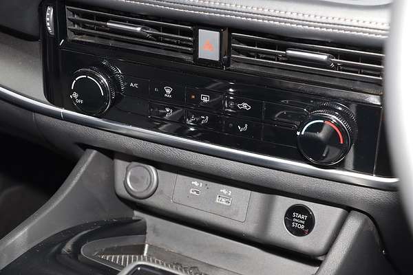 2025 Nissan X-TRAIL ST T33