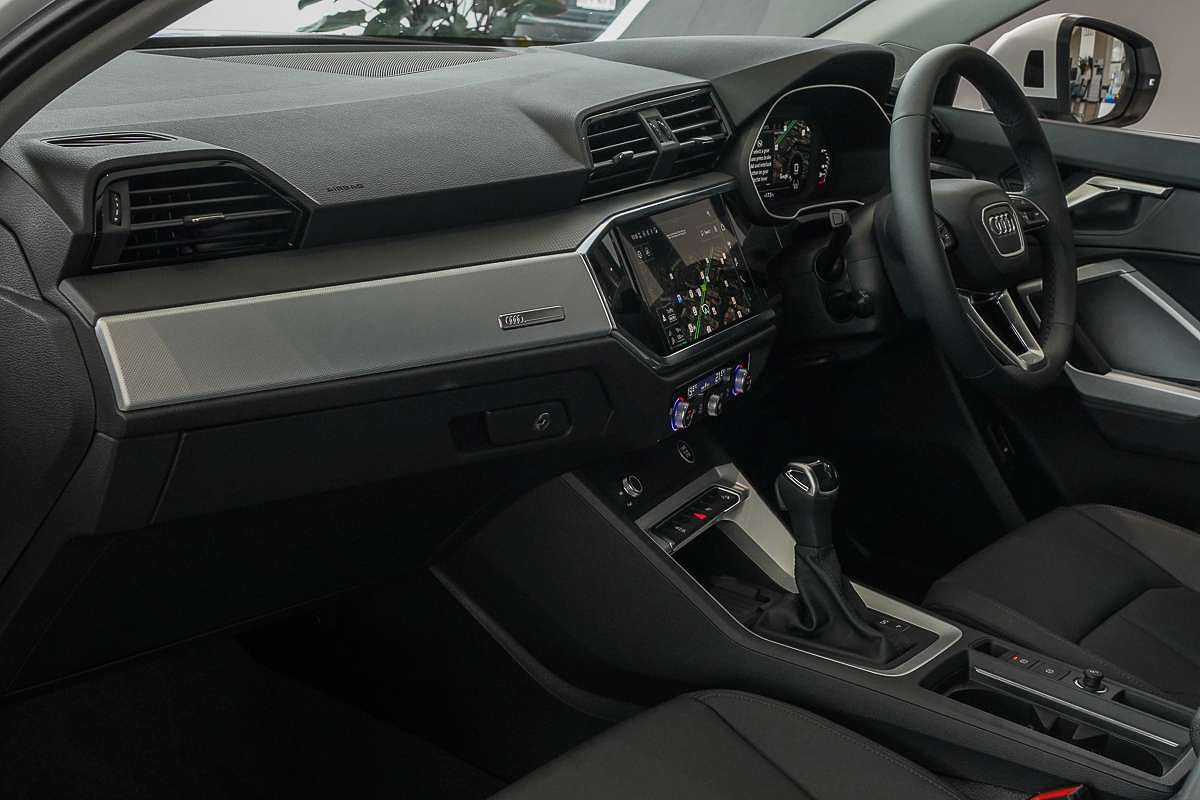 2024 Audi Q3 35 TFSI F3