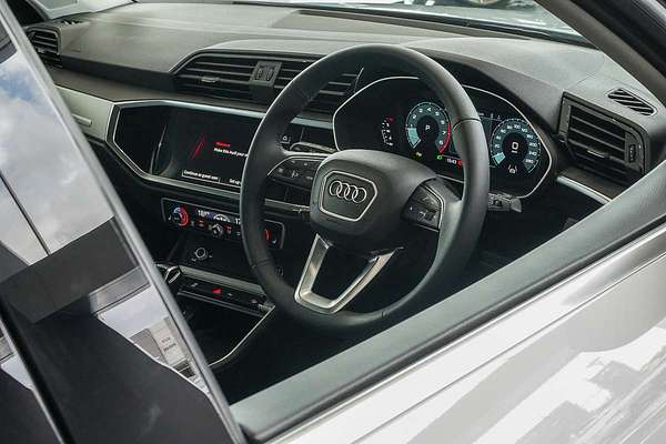 2024 Audi Q3 35 TFSI F3
