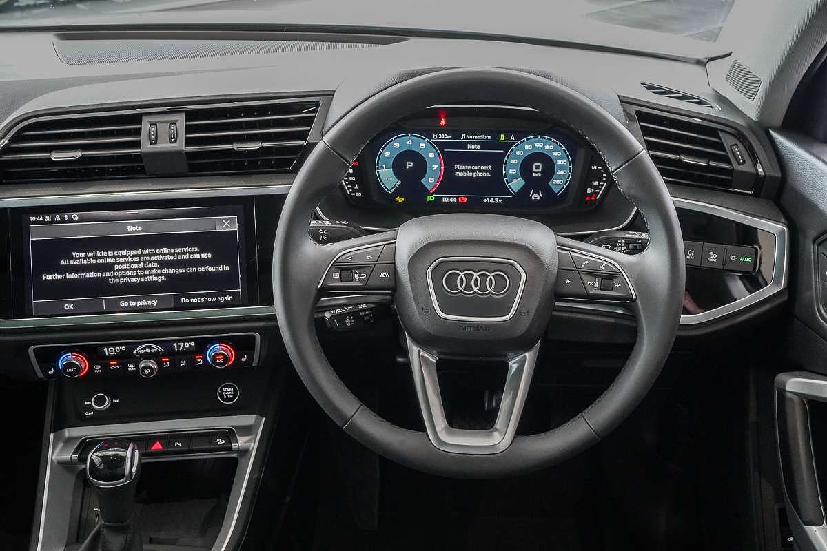 2024 Audi Q3 35 TFSI F3