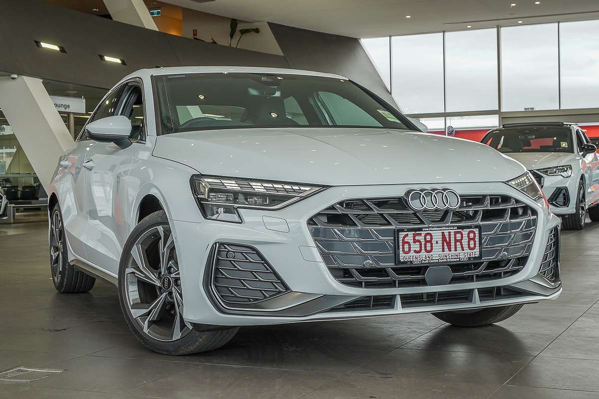 2024 Audi A3 35 TFSI S line GY