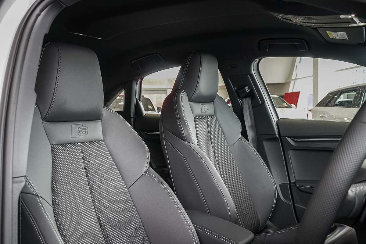 2024 Audi A3 35 TFSI S line GY