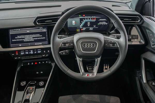 2024 Audi A3 35 TFSI S line GY