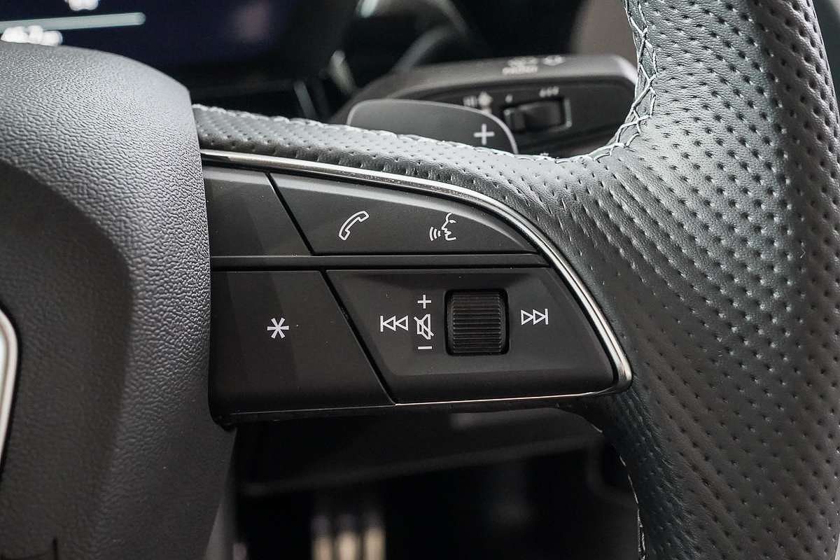 2024 Audi A3 35 TFSI S line GY