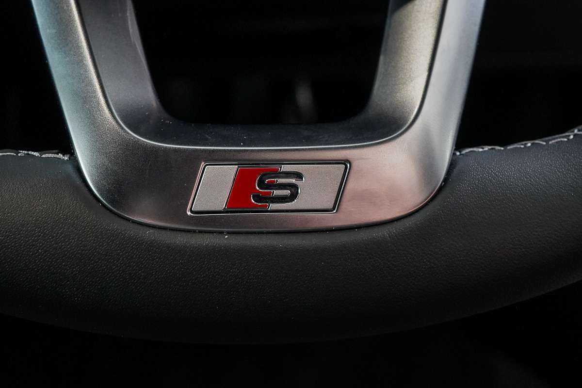 2024 Audi A3 35 TFSI S line GY