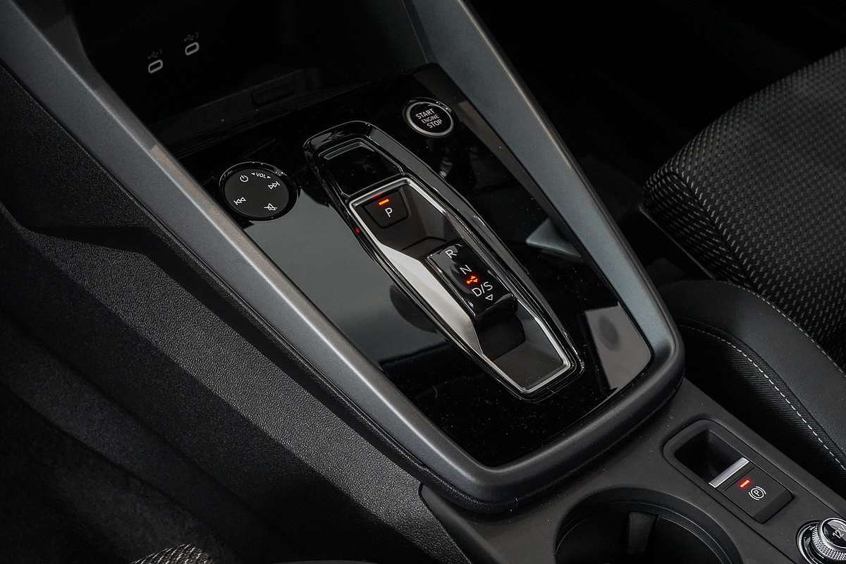 2024 Audi A3 35 TFSI S line GY