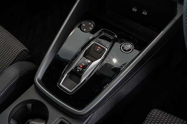 2024 Audi A3 35 TFSI S line GY