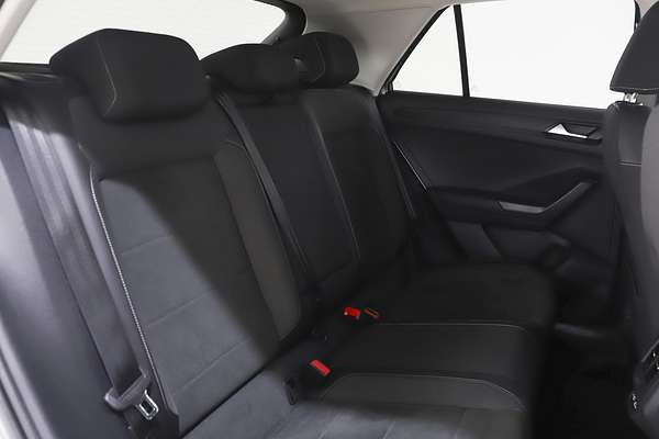 2022 Volkswagen T-Roc 110TSI Style D11
