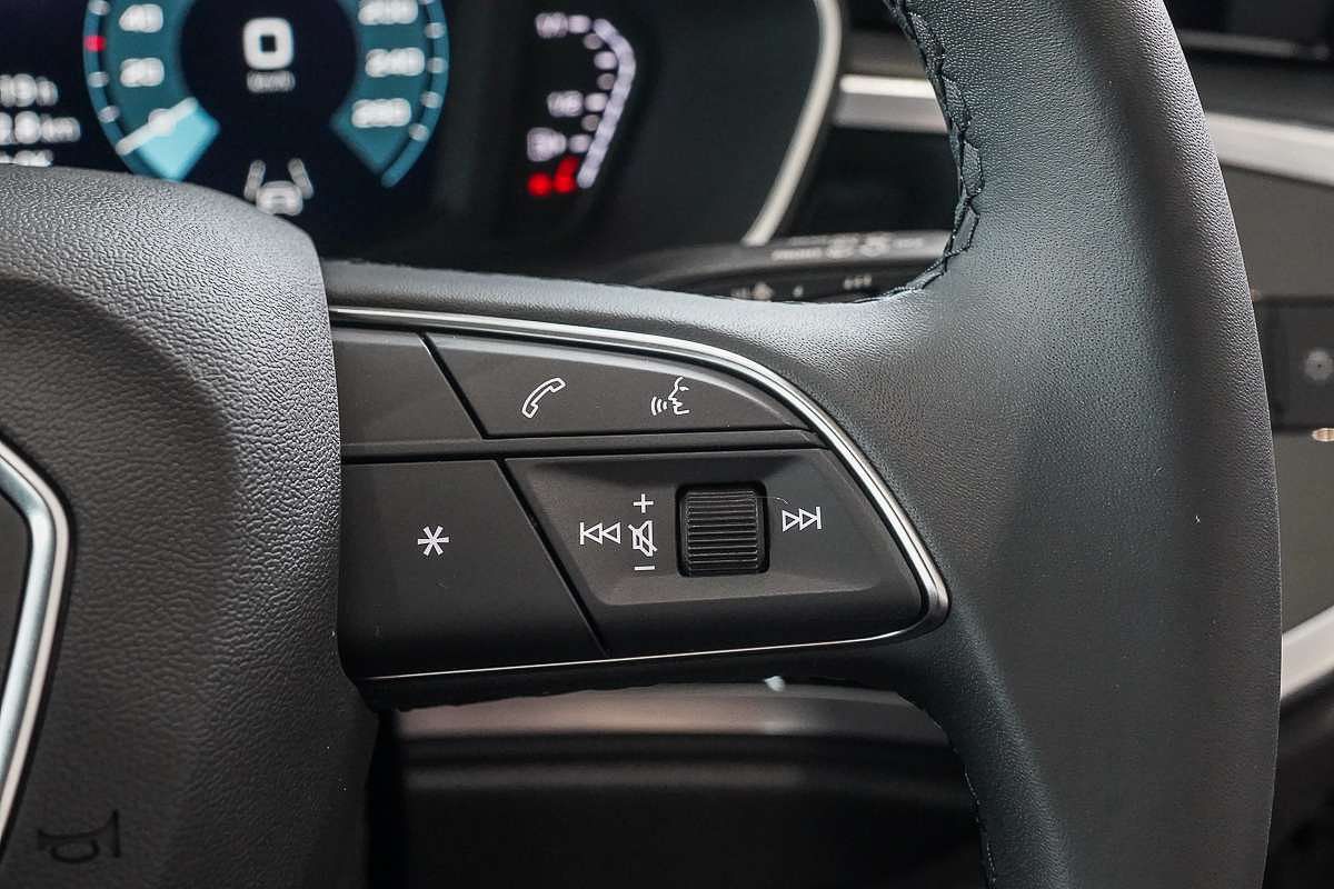 2024 Audi Q3 35 TFSI F3