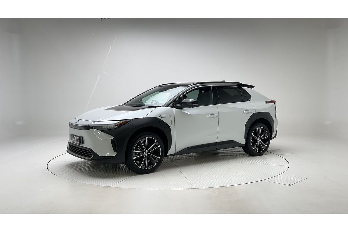2023 Toyota bZ4X YEAM15R