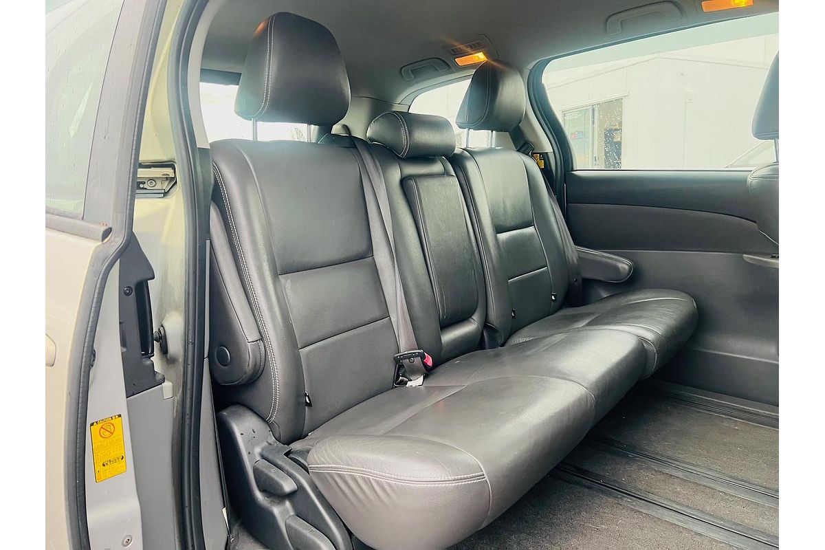2009 Toyota Tarago GLi ACR50R