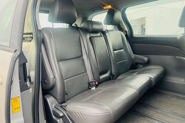 2009 Toyota Tarago GLi ACR50R