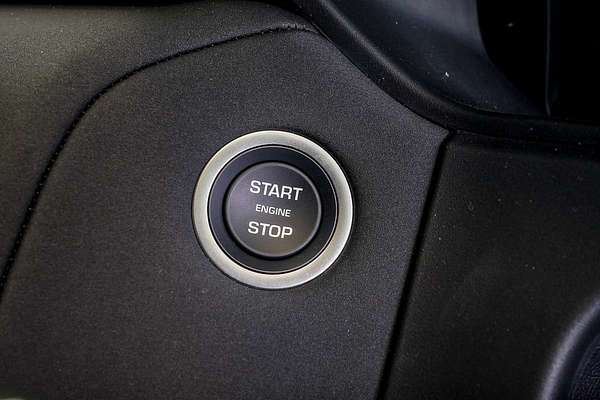 2024 Land Rover Range Rover Velar P250 Dynamic SE L560
