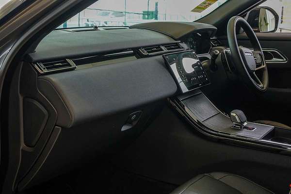 2024 Land Rover Range Rover Velar P250 Dynamic SE L560