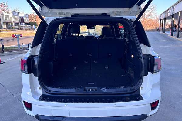 2022 Ford Everest Platinum 3.0L