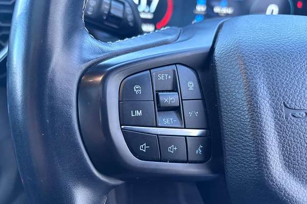 2022 Ford Everest Platinum 3.0L