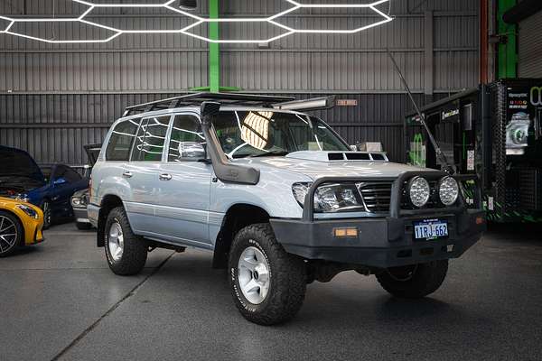2002 Toyota Landcruiser GXL HZJ105R