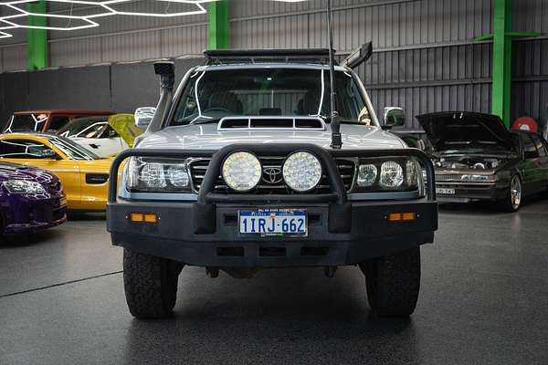 2002 Toyota Landcruiser GXL HZJ105R