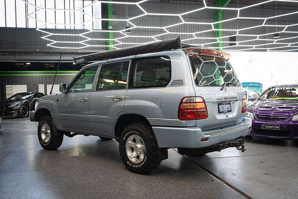 2002 Toyota Landcruiser GXL HZJ105R