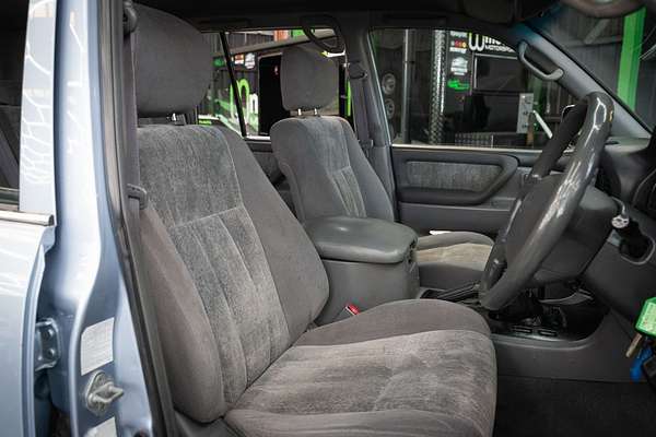 2002 Toyota Landcruiser GXL HZJ105R