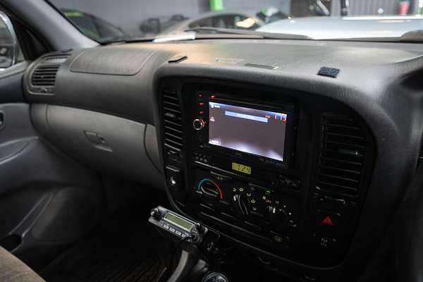 2002 Toyota Landcruiser GXL HZJ105R