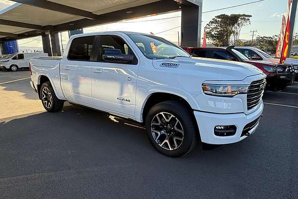 2025 RAM 1500 Laramie Sport Hurricane SO RamBox DT 4X4 SWB