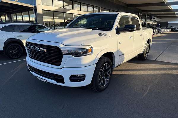 2025 RAM 1500 Laramie Sport Hurricane SO RamBox DT 4X4 SWB