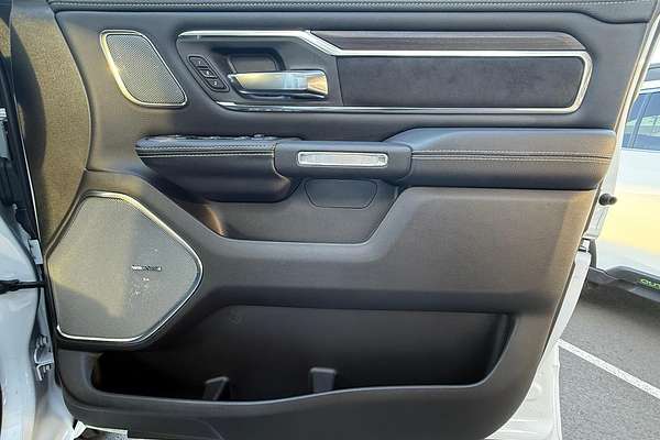 2025 RAM 1500 Laramie Sport Hurricane SO RamBox DT 4X4 SWB