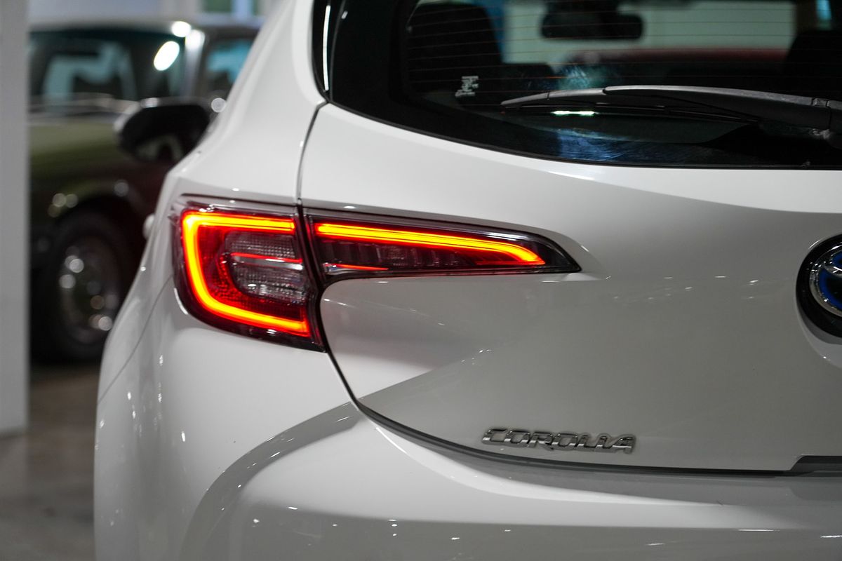 2020 Toyota Corolla Ascent Sport Hybrid ZWE211R