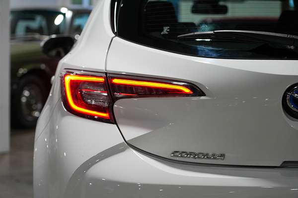 2020 Toyota Corolla Ascent Sport Hybrid ZWE211R