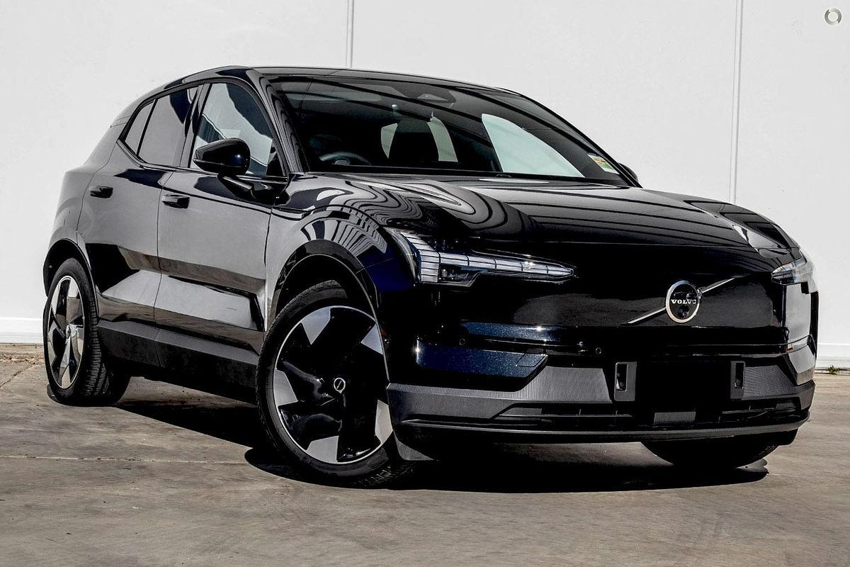 2024 Volvo EX30 Single Motor Extended Range Ultra