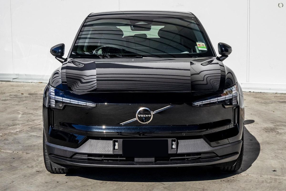2024 Volvo EX30 Single Motor Extended Range Ultra