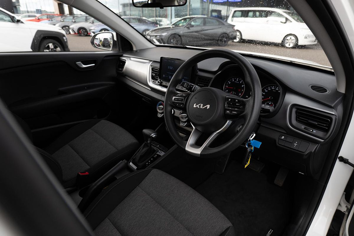 2022 Kia Stonic S YB