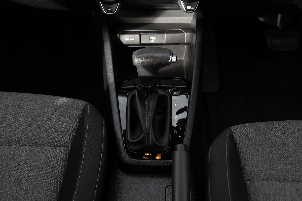 2022 Kia Stonic S YB