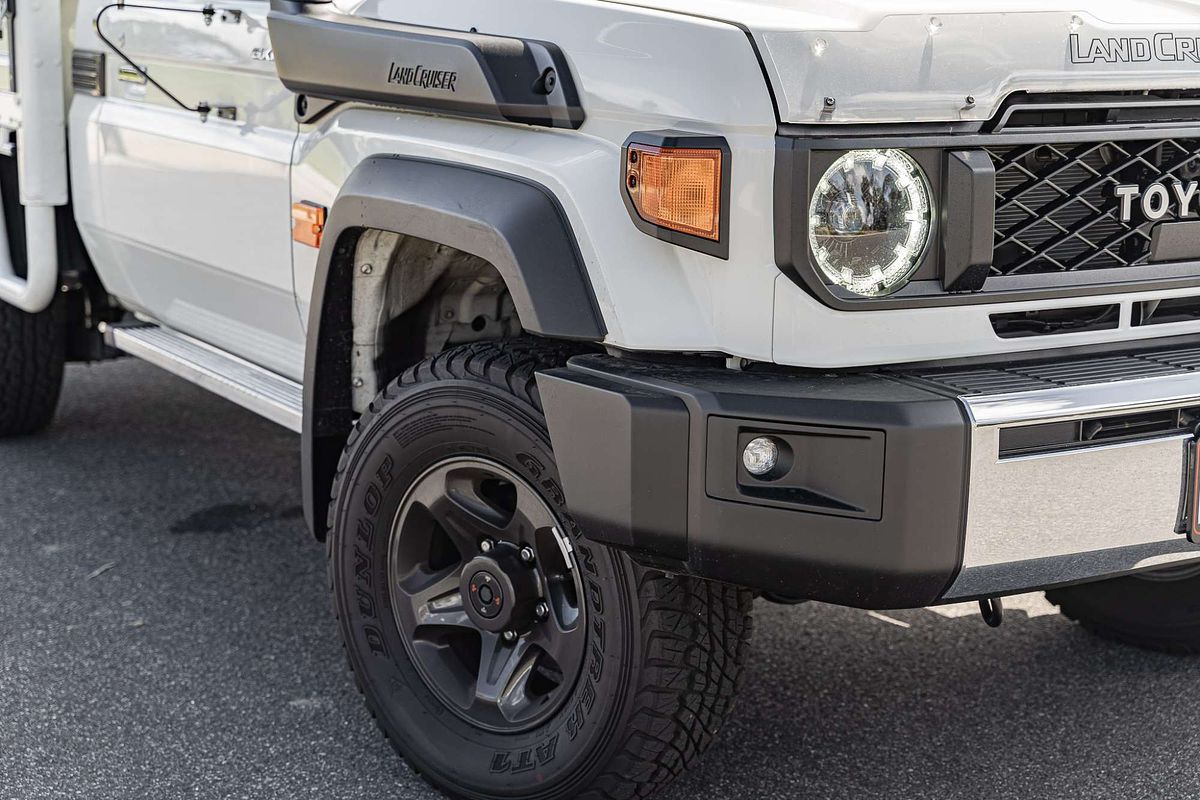 2024 Toyota Landcruiser GXL GDJL79R