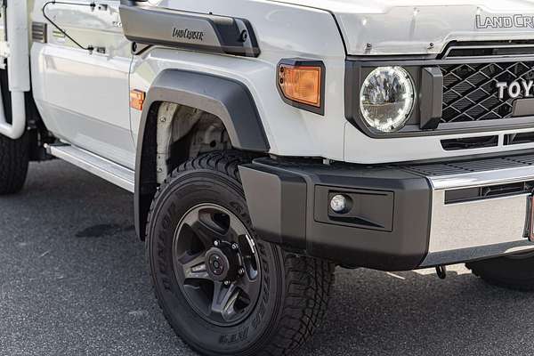 2024 Toyota Landcruiser GXL GDJL79R