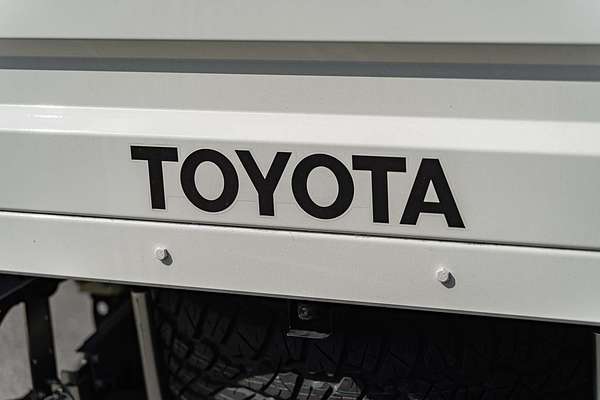 2024 Toyota Landcruiser GXL GDJL79R