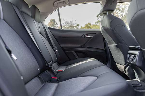 2021 Toyota Camry Ascent AXVH70R