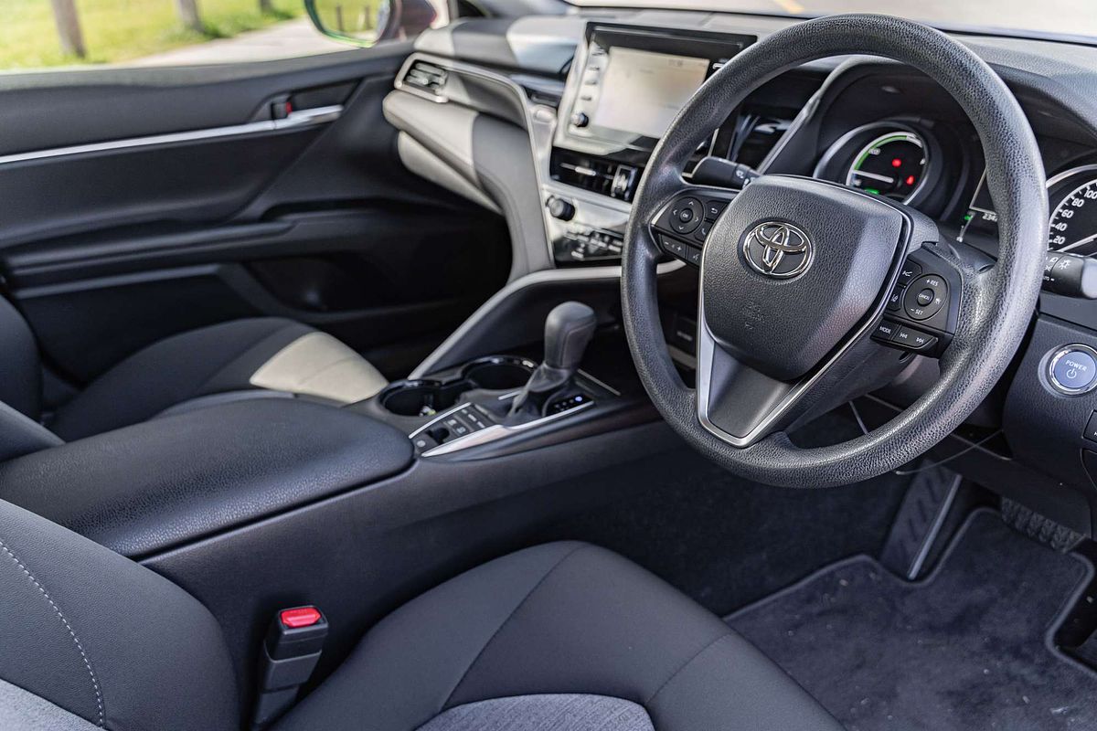 2021 Toyota Camry Ascent AXVH70R