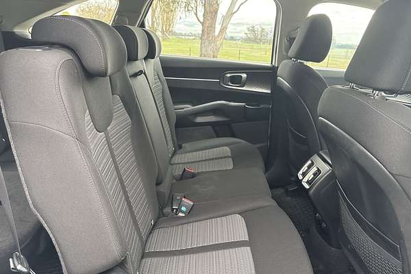 2022 Kia Sorento Sport MQ4