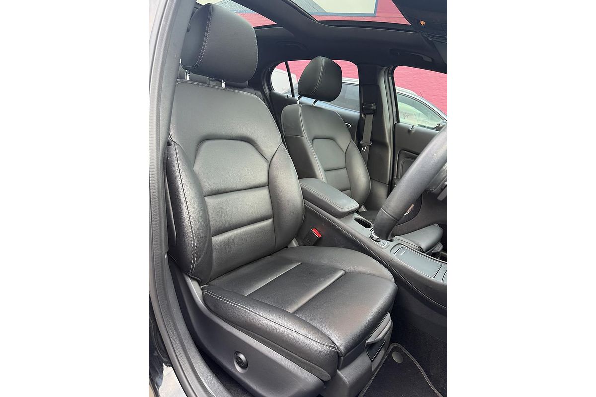 2019 Mercedes-Benz GLA-Class GLA180 X156